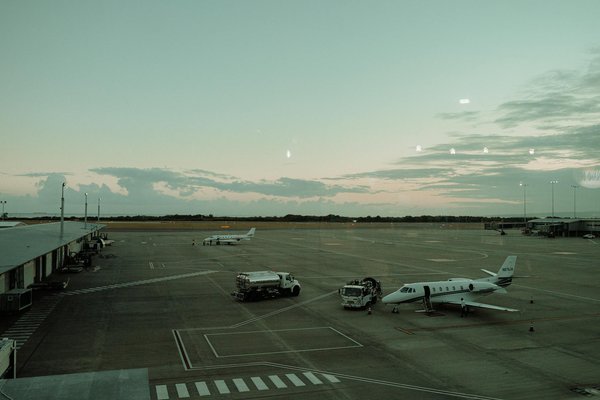 Quels sont les meilleurs spots pour faire du parapente au-dessus des montagnes Rocheuses, USA?