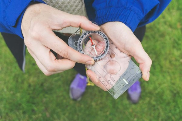 Peut-on trouver une croisière qui offre des excursions pour explorer les volcans actifs en Indonésie?